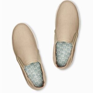 Olukai Ki'Ihele 'Ili Shoes 10 Beige Leather Slip On Casual Sneakers neutral tan